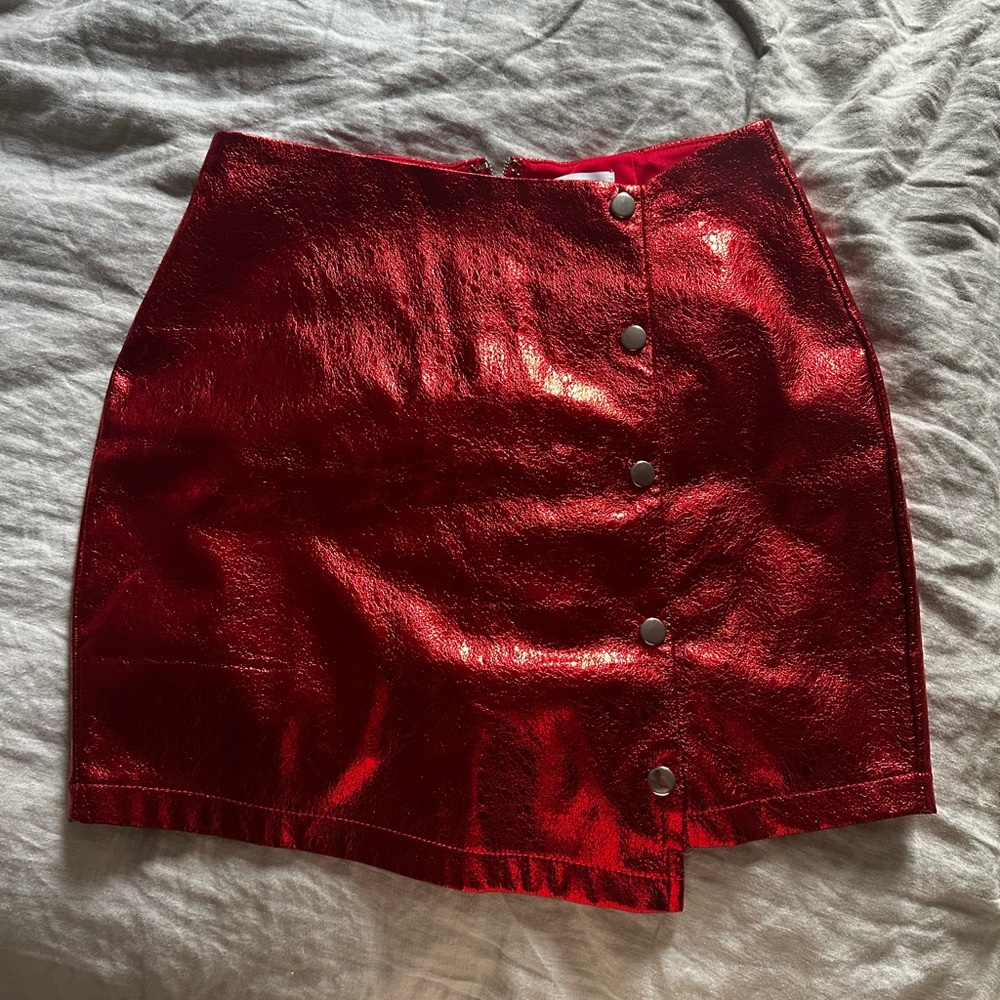 Superdown Metallic Asymmetrical Skirt
